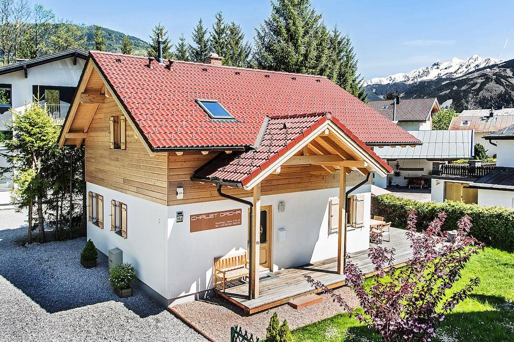 Chalet Dacha — 4-Star Luxury Hotel in Zell Am See, Austria