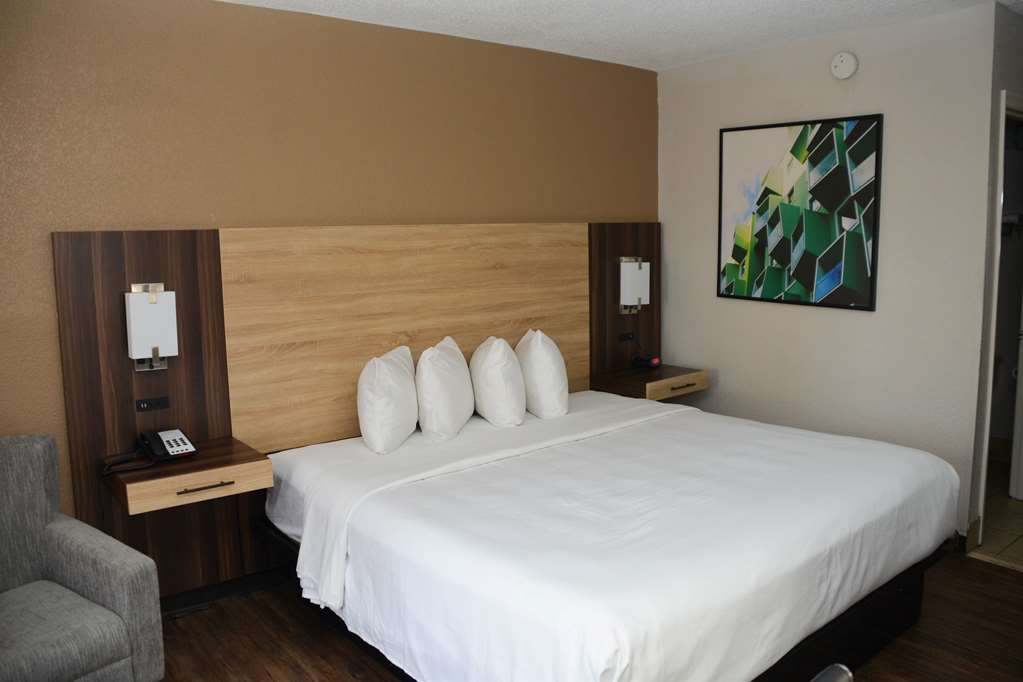 Baymont by Wyndham Santee - photo 8