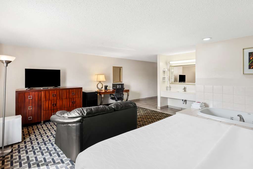 SureStay Hotel by Best Western Manchester - photo 18