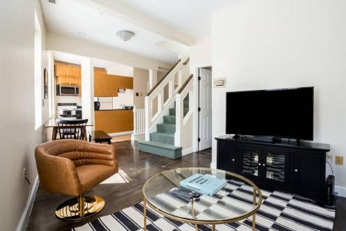 Delightful North End Apt 2BR 2BA Laundry — 4-Star Luxury Hotel in Boston, United States