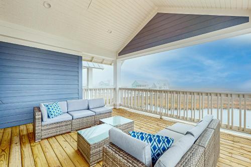 Grand Rising in Port Aransas, United States