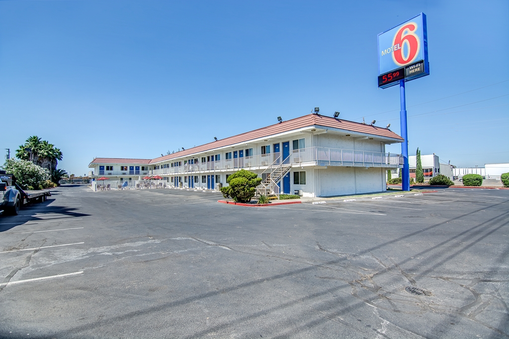Motel 6 Stockton CA Charter Way West - photo 11