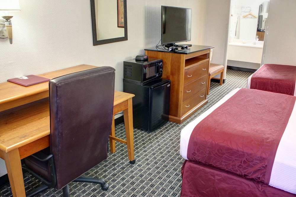 Baymont by Wyndham Grand Junction - photo 22