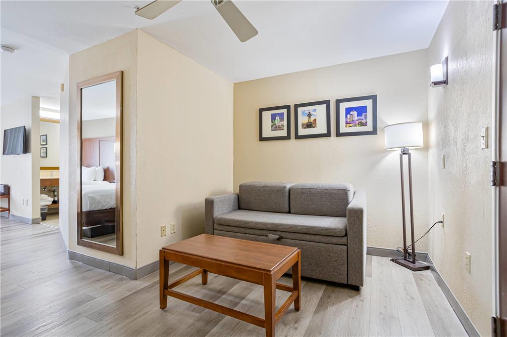 Comfort Inn & Suites Montgomery East Carmichael Rd - photo 35