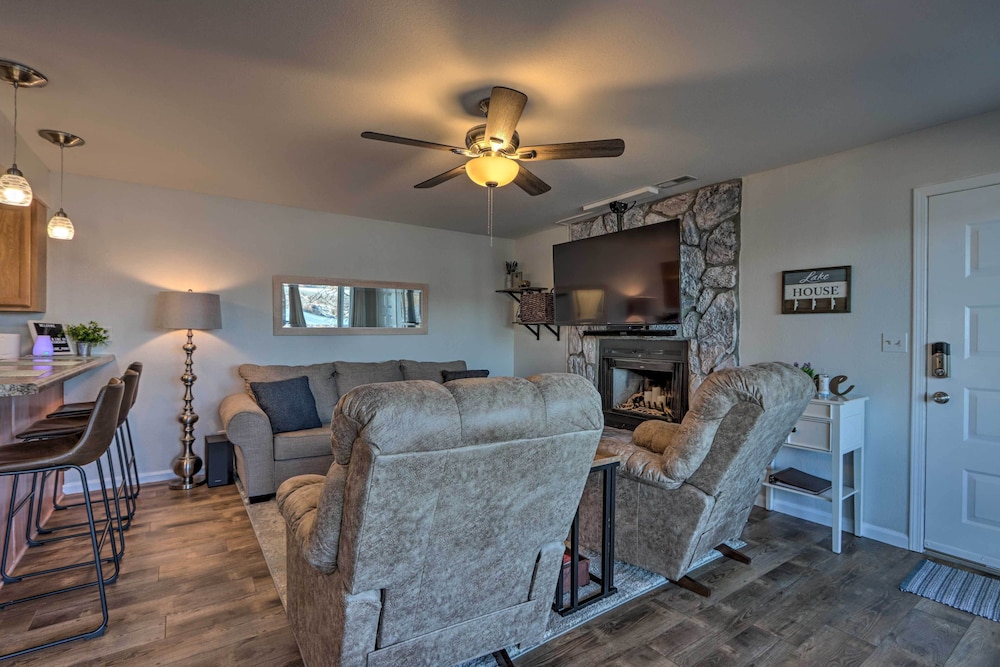 Scenic Convenient Lake of the Ozarks Resort Condo - photo 6