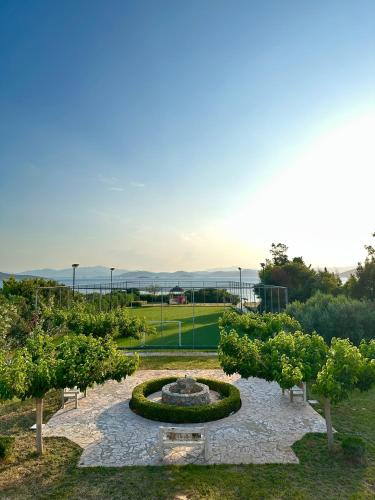 Seaside Villa with Private Football Pitch — 4-Star Luxury Hotel in Nea Stira, Greece