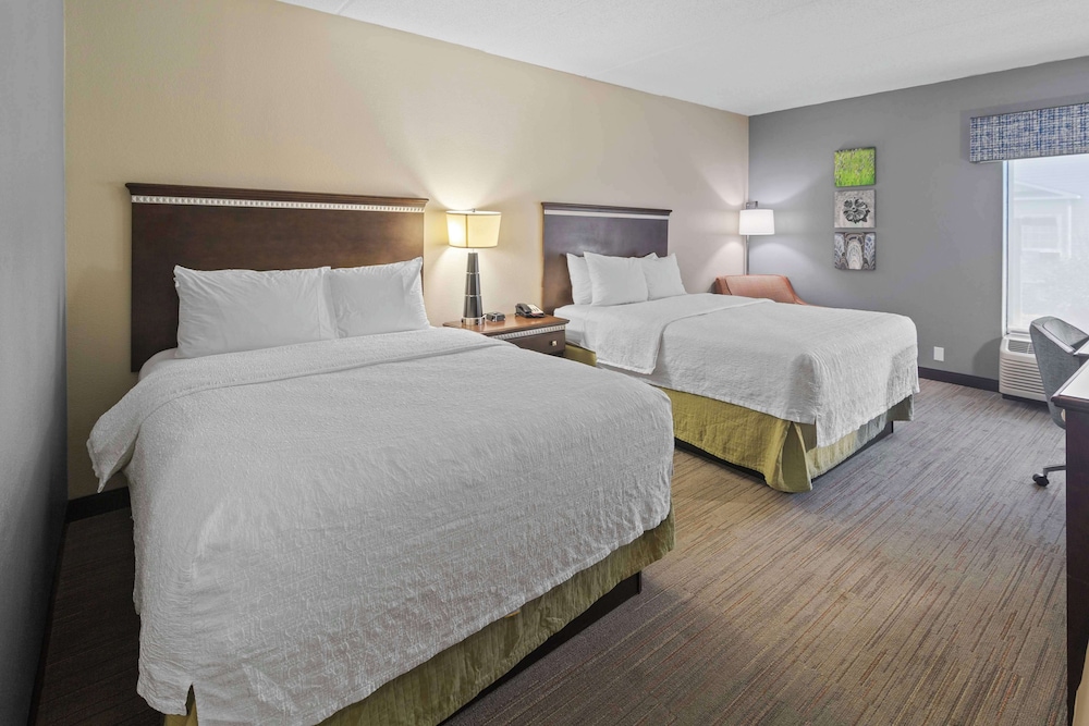 Hampton Inn Atlanta Woodstock - photo 12