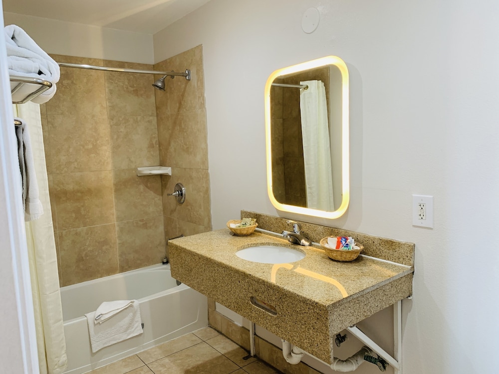 Escondido Inn - photo 10