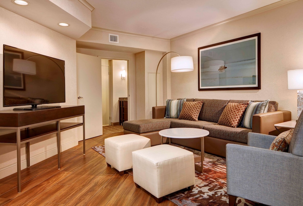 Embassy Suites by Hilton San Diego La Jolla - photo 19