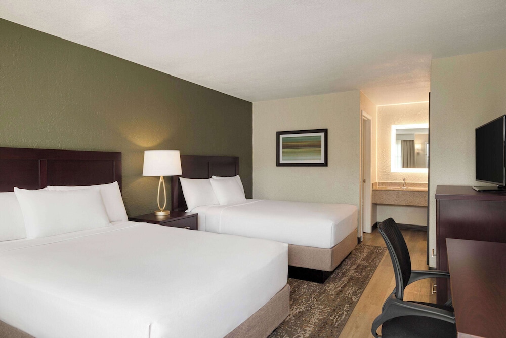 Mai Hana Hotel & Suites International Drive - photo 17