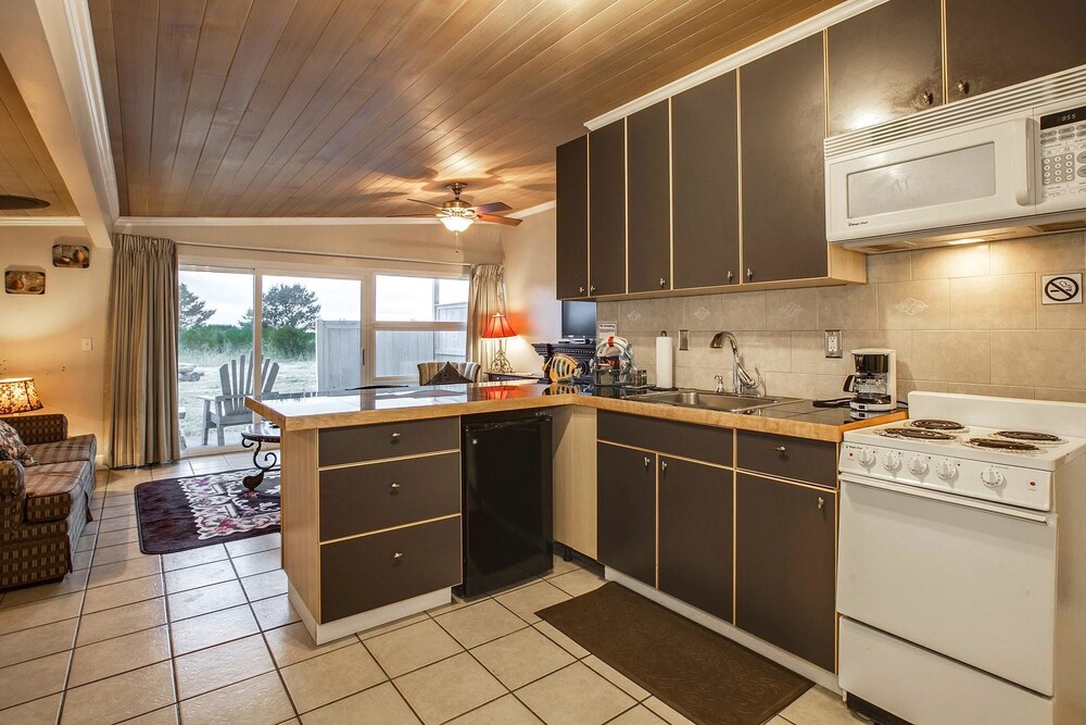 Beachwood Condos & Resort - photo 34
