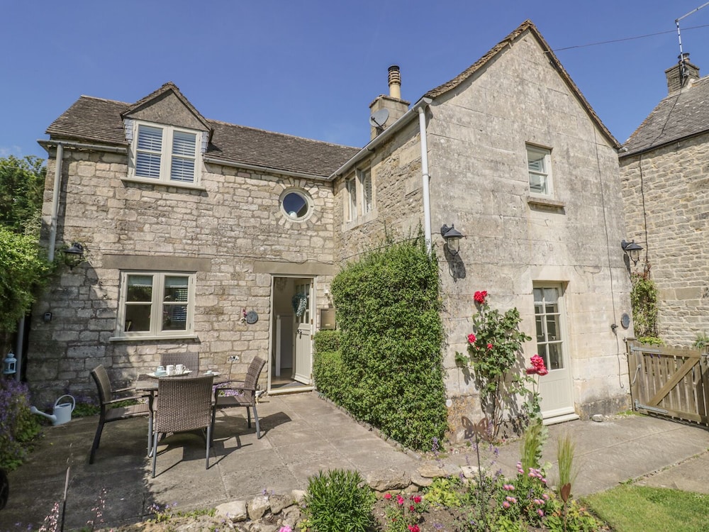 Bluebell Cottage Stroud — 5-Star Luxury Hotel in Stroud, United Kingdom