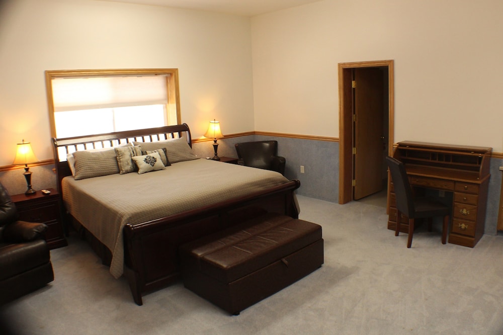 Zion's Most Wanted Hotel - photo 34
