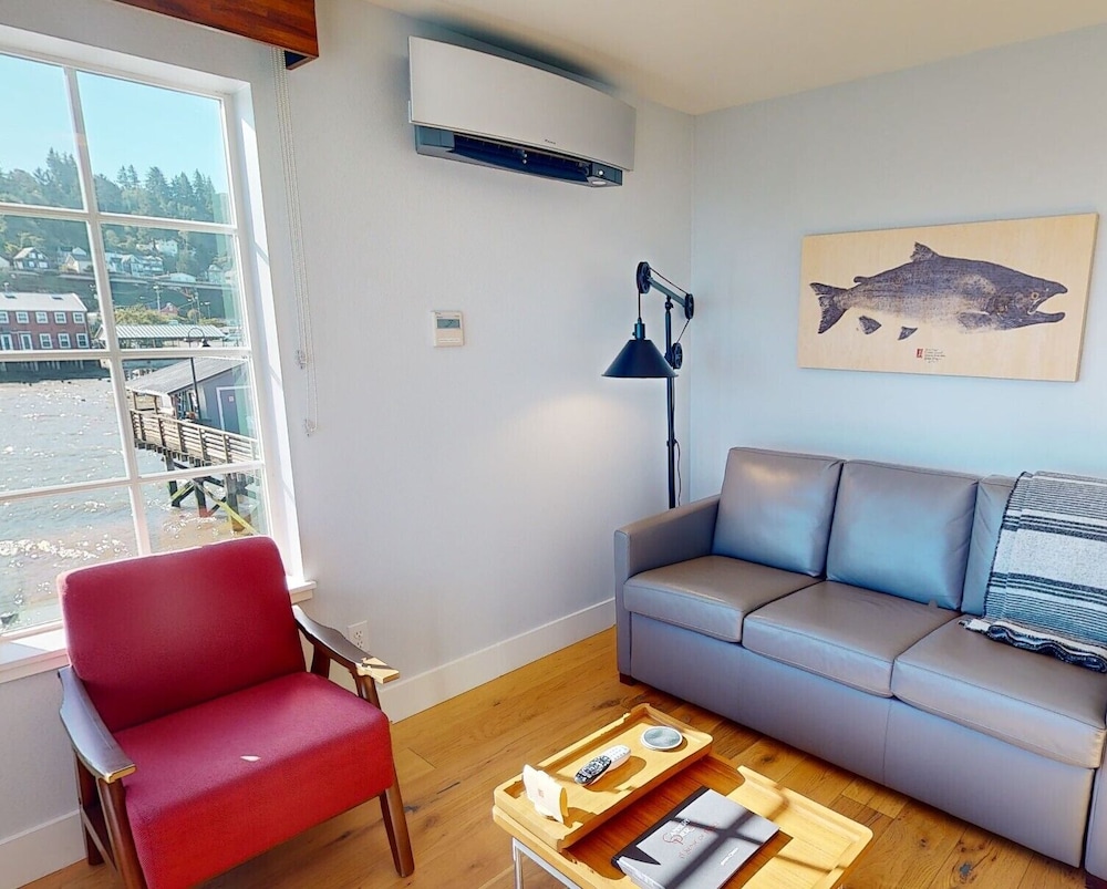 Cannery Pier Hotel & Spa - photo 48