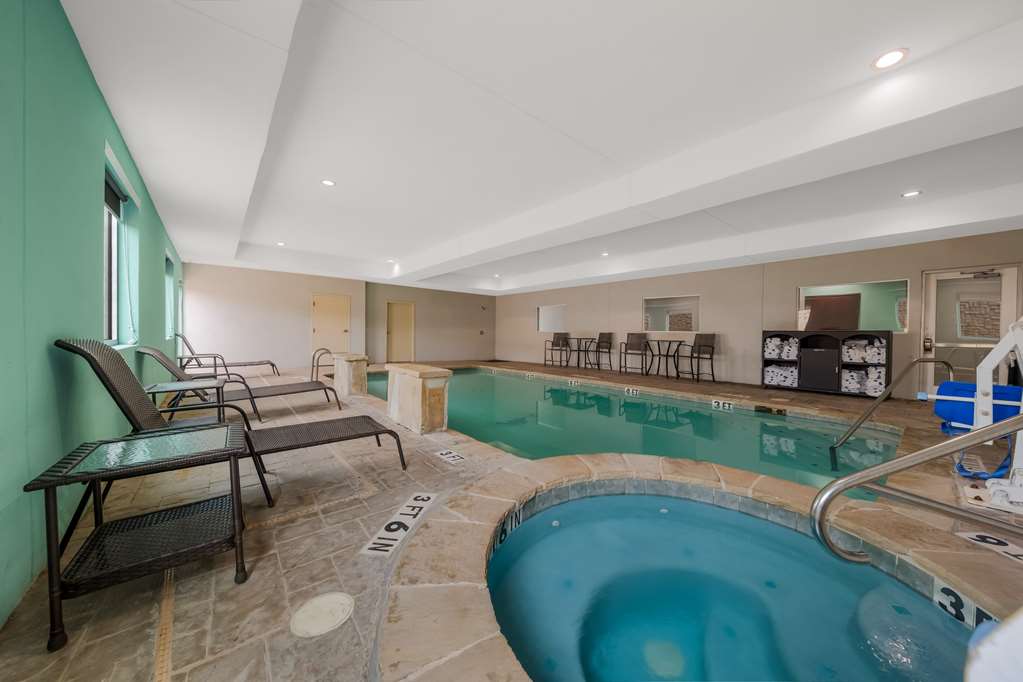 Best Western Bowie Inn & Suites - photo 35