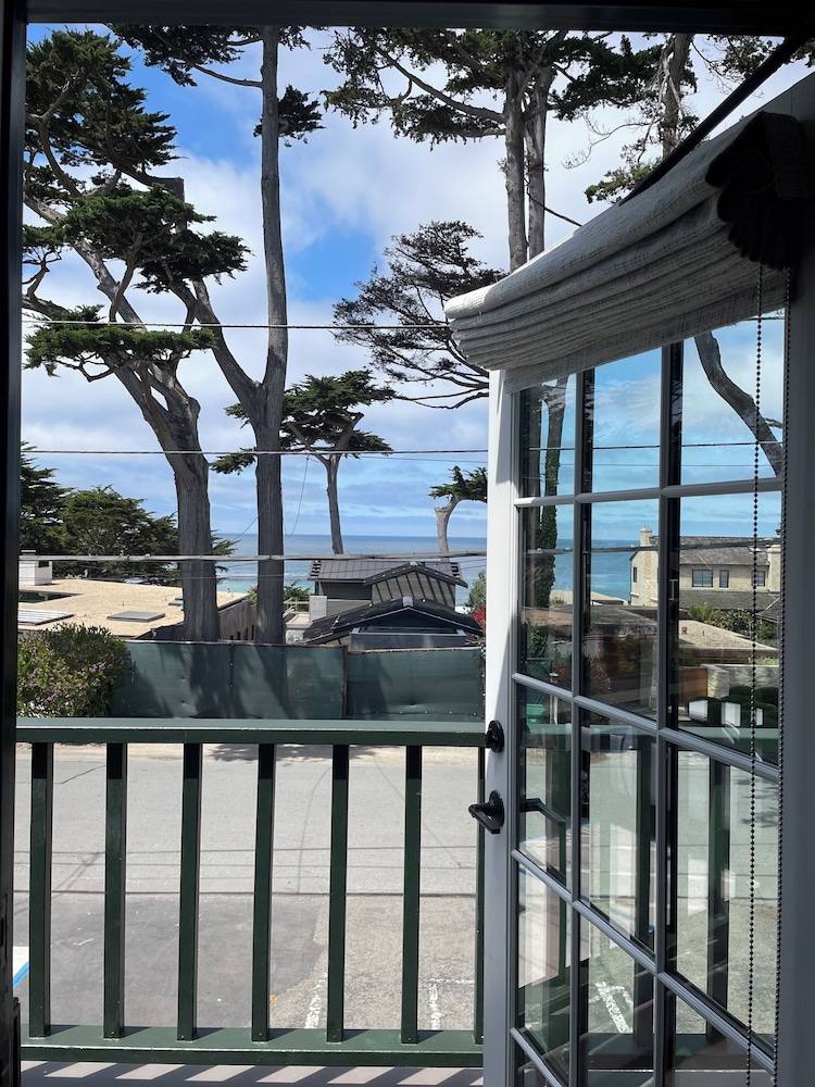 Carmel Beach Hotel - photo 22