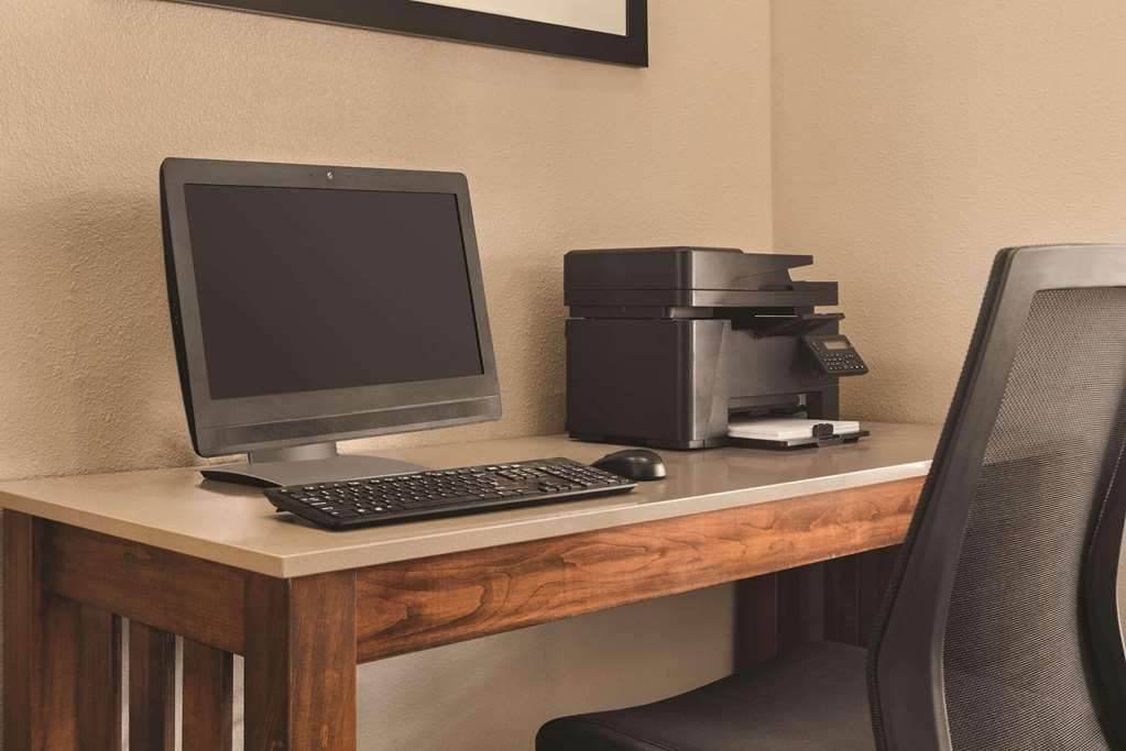 Country Inn & Suites by Radisson Dubuque IA - photo 19