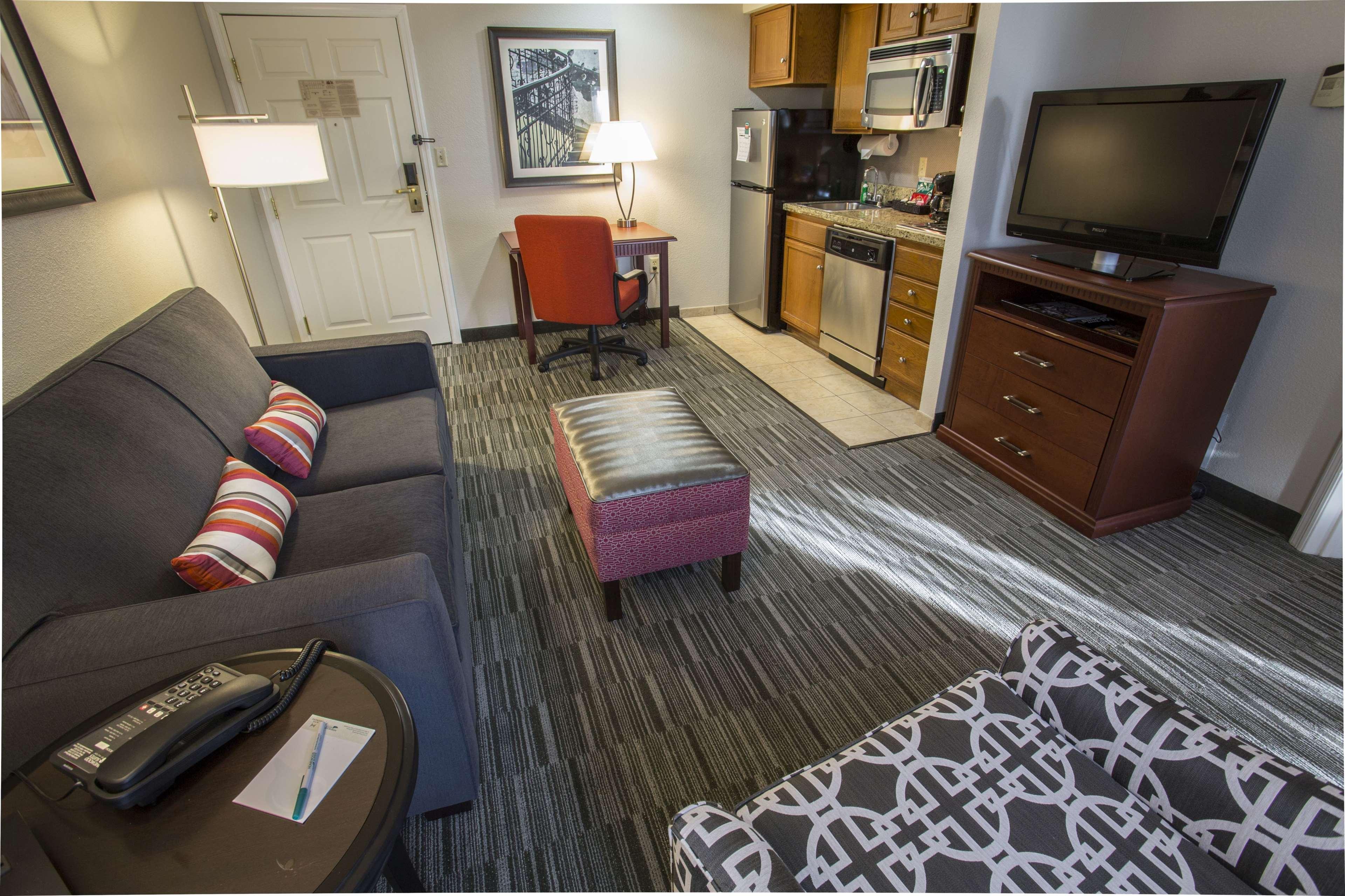 Homewood Suites by Hilton Savannah - photo 10