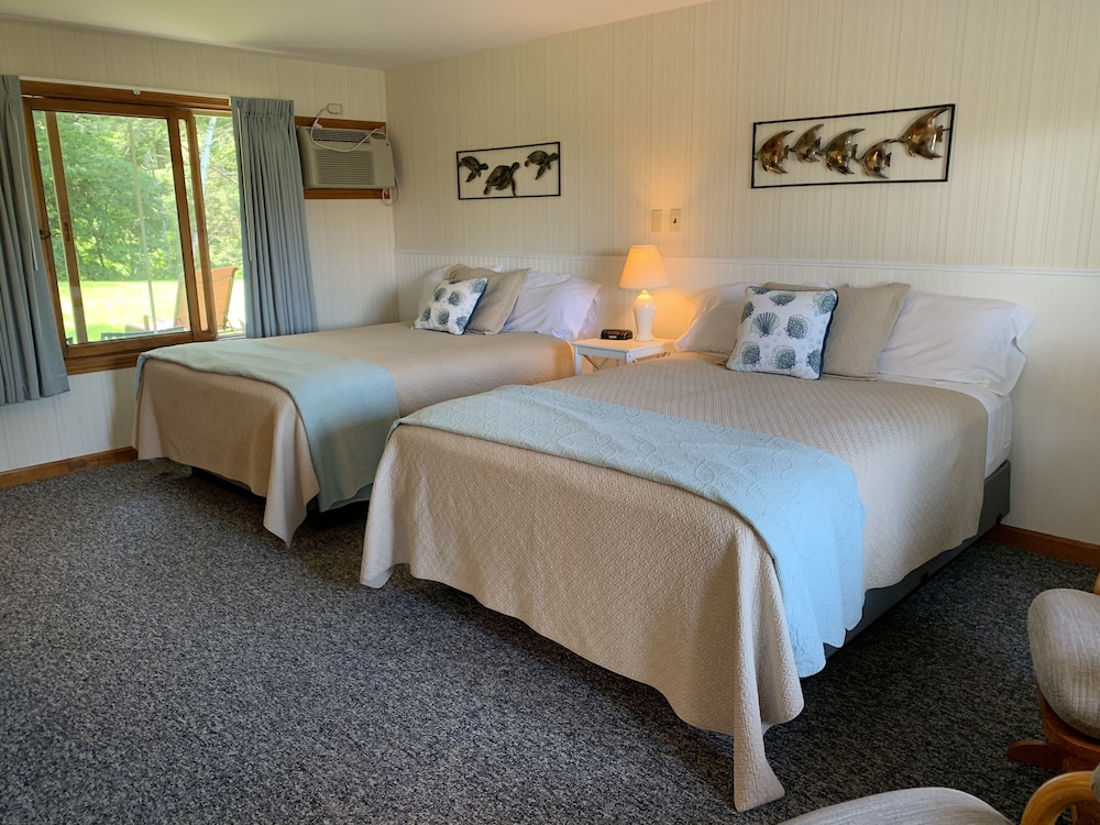Towne Lyne Motel - photo 67