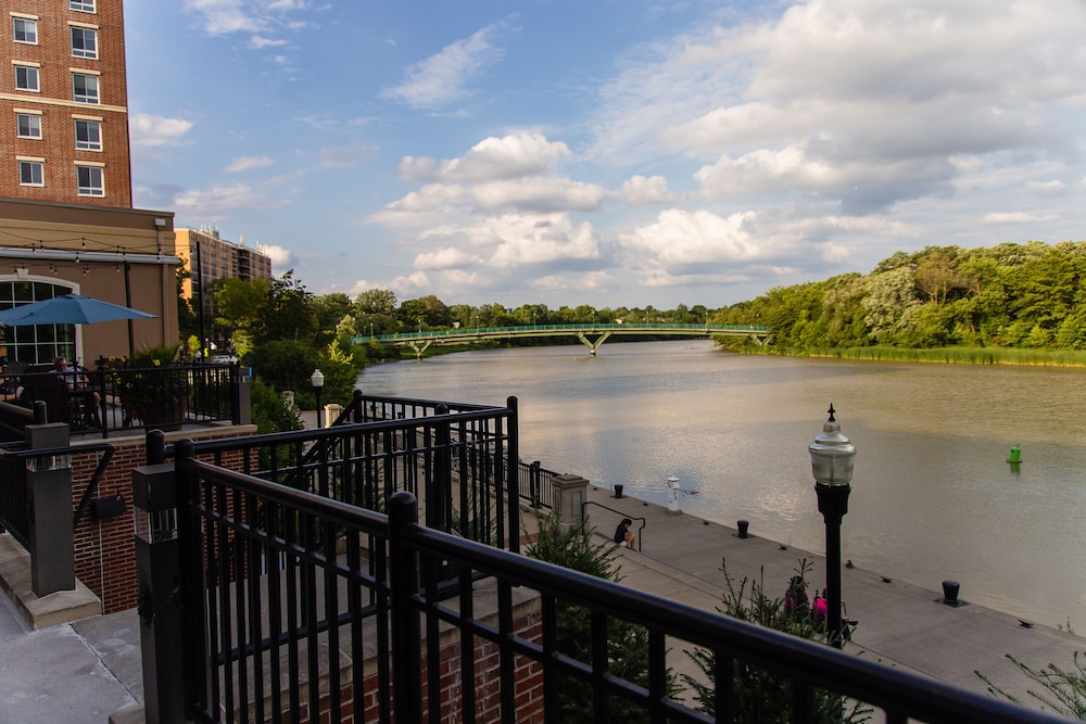 Staybridge Suites Rochester University by IHG - photo 52