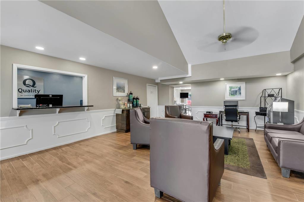 Quality Inn Laurinburg - photo 4