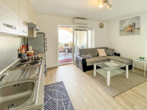 Apartment Steffano 1 by Interhome — Karlobag — photo 4