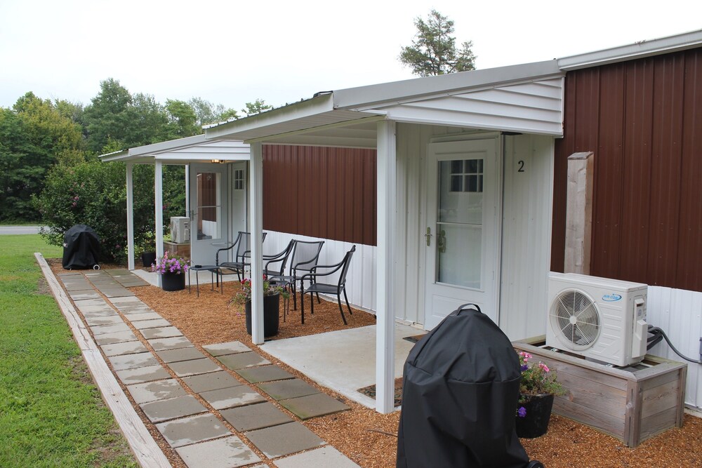 Shawnee Trails Lodging and Suites - photo 21