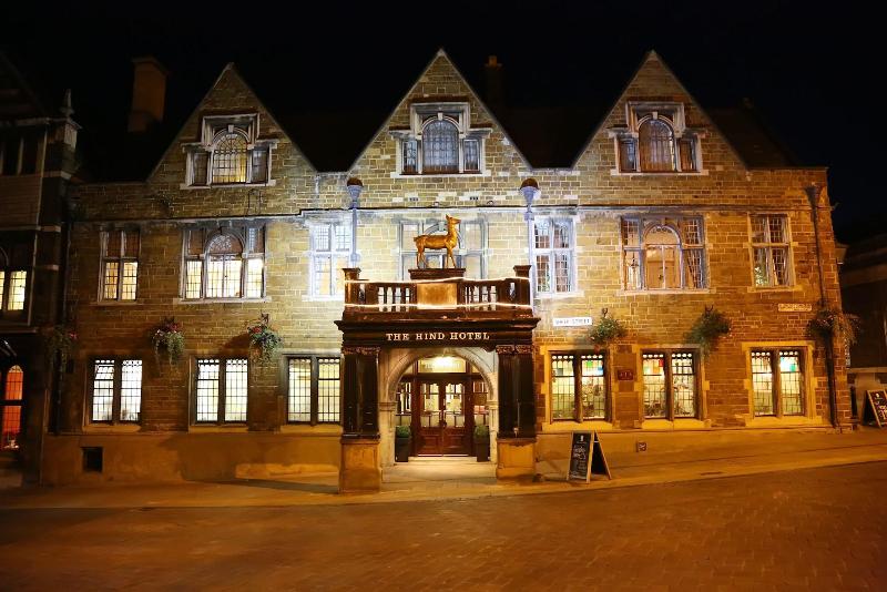 The Hind Hotel - carbon neutral hotel in Wellingborough