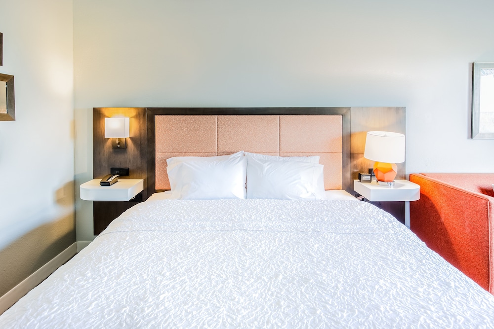 Hampton Inn Pensacola Beach - photo 12