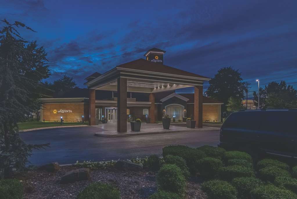 La Quinta Inn & Suites by Wyndham Oklahoma City Norman - photo 7