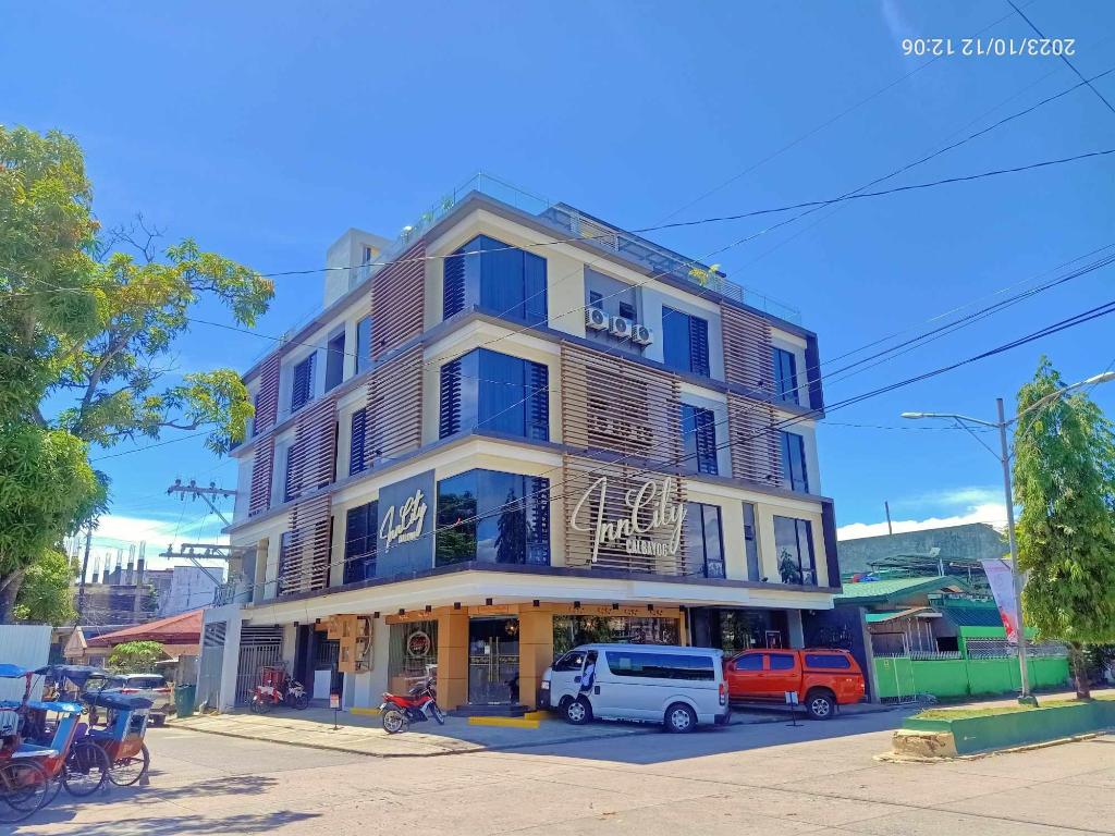 Inncity Hotel — hotel in Calbayog City