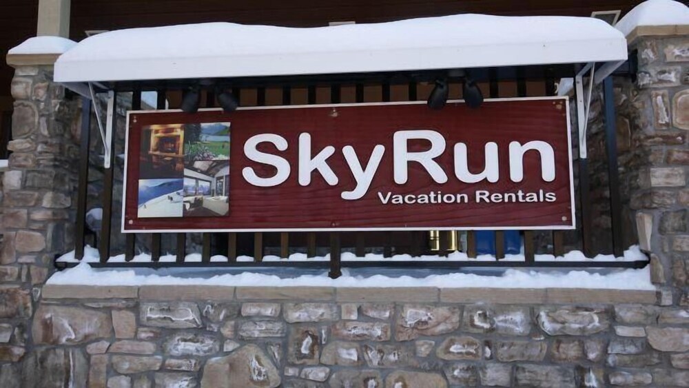 TM525H Tucker Mountain Lodge 1Br 1Ba Hotel Room - carbon neutral hotel in Unknown City