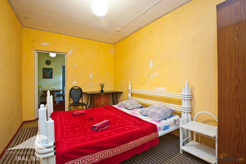 Na pervom Inal Bay in Novomikhaylovskiy, Russia