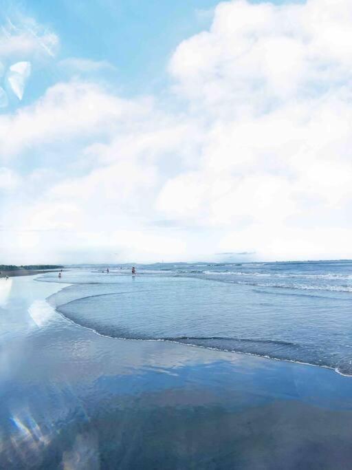 Beachfront Glamping with Mini Pool Exclusive Property — Lingayen — photo 2