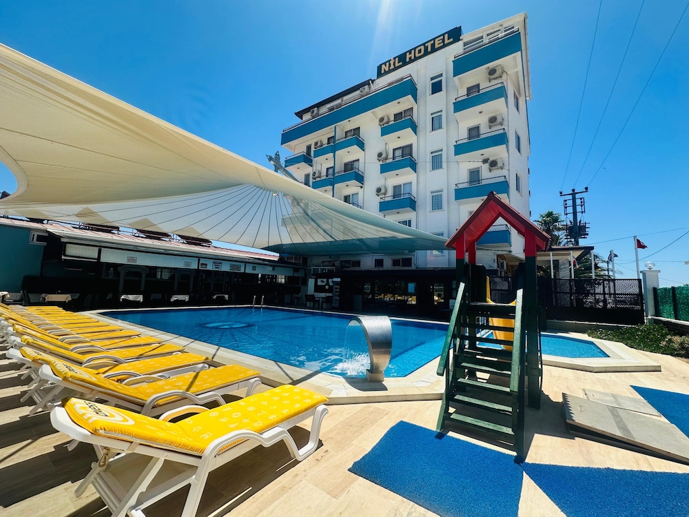 Nil Hotel — Ayvalik — photo 2