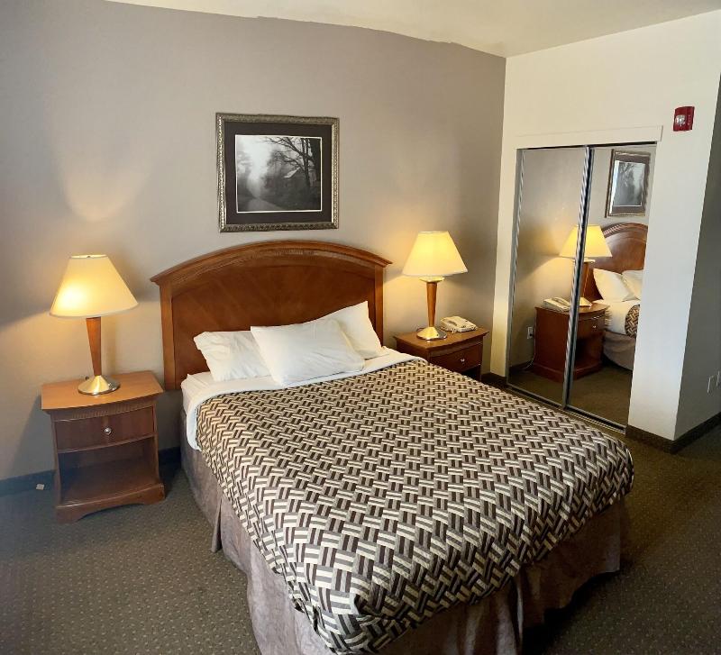 A Riverside Inn Travelodge by Wyndham - photo 26