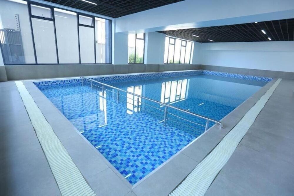 Lux Suites Perry West Luxurios Apartment
