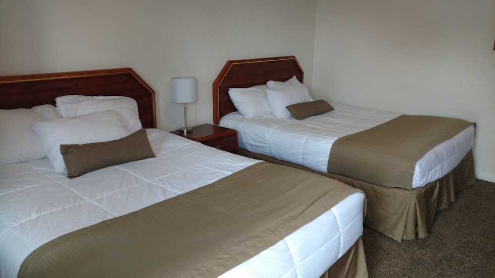 Cattlemen Motel - photo 5