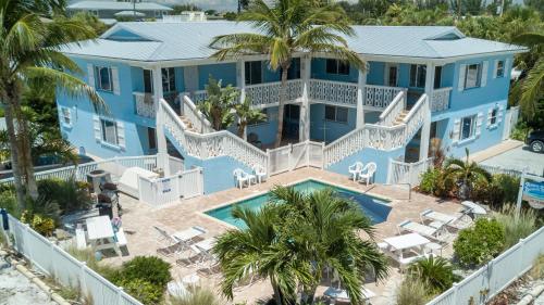 Anna Maria Beach Place Unit 3 — Holmes Beach — photo 3