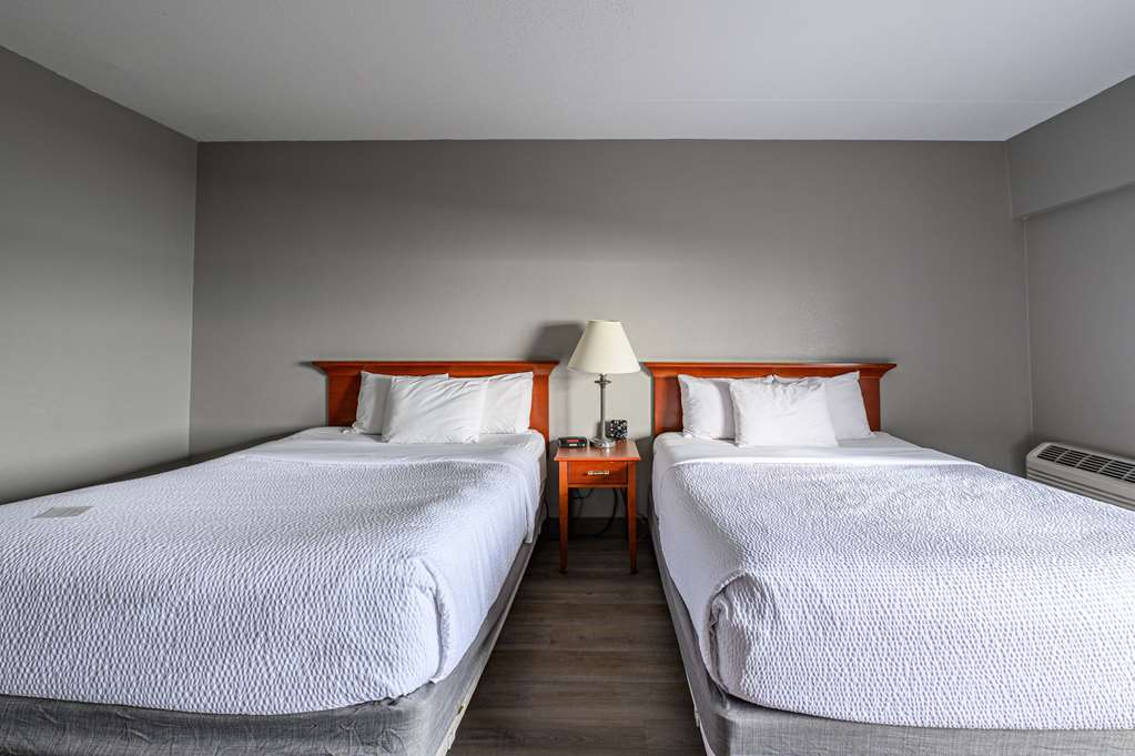 La Quinta Inn & Suites by Wyndham New Haven - photo 28