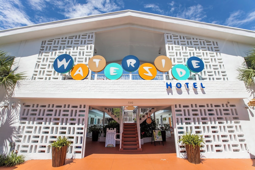 Waterside Hotel and Suites - photo 37