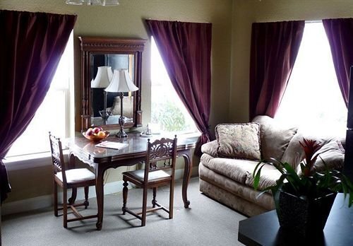 Hotel Savoy - photo 6