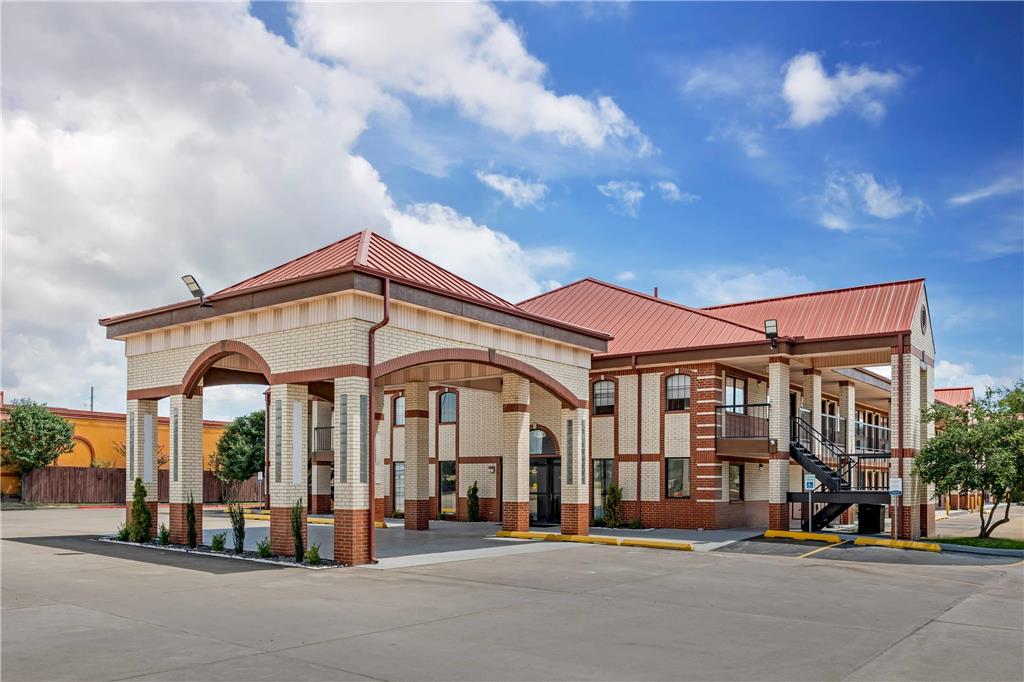 Quality Inn & Suites New Boston Texarkana West pet-friendly hotel New Boston