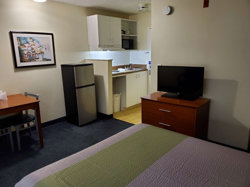 Studio 6 Extended Stay Richmond VA I 64 West - photo 13