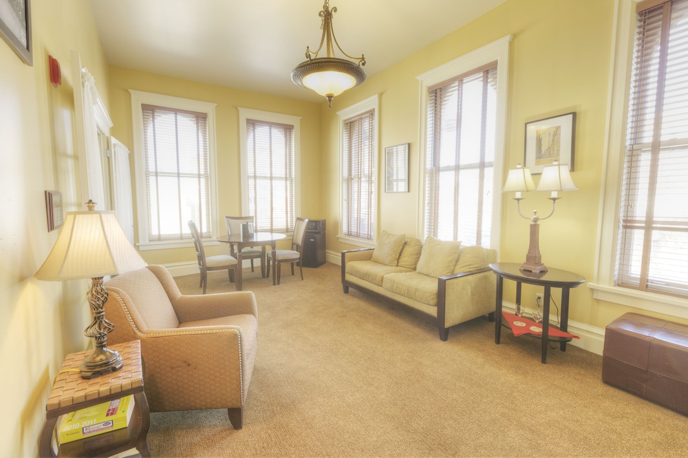 Montvale Hotel - photo 76