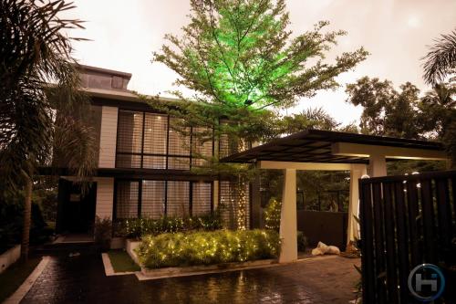 Private Villa in Kollam with Pool — 5-Star Luxury Hotel in Kollam, India