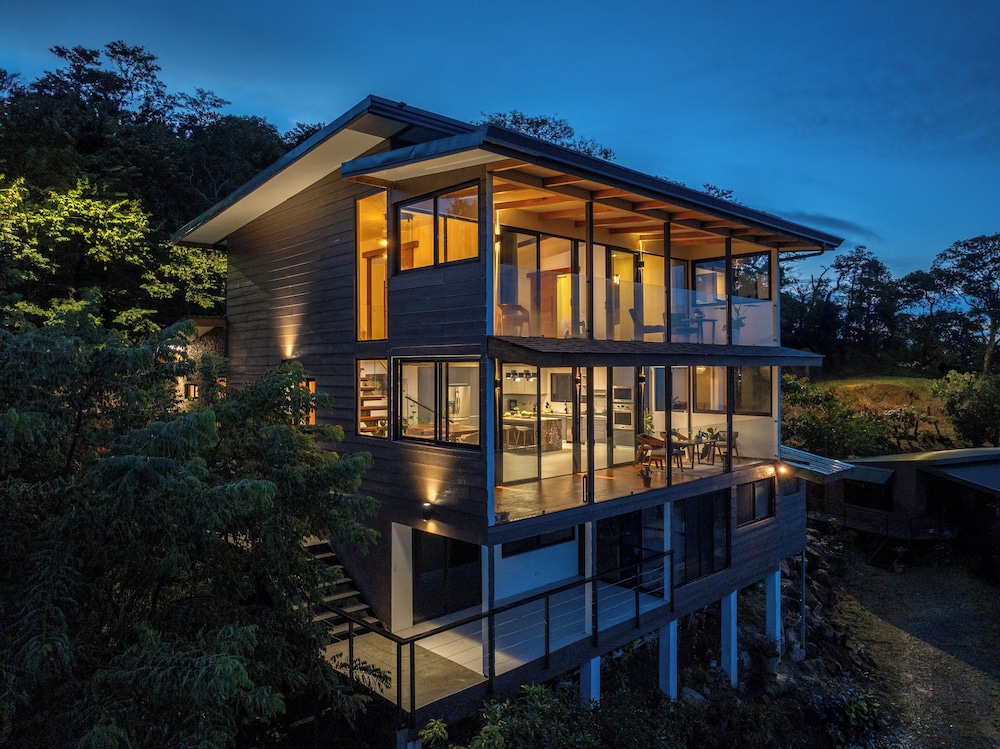 Lumina Valley View Monteverde in Monteverde, Costa Rica