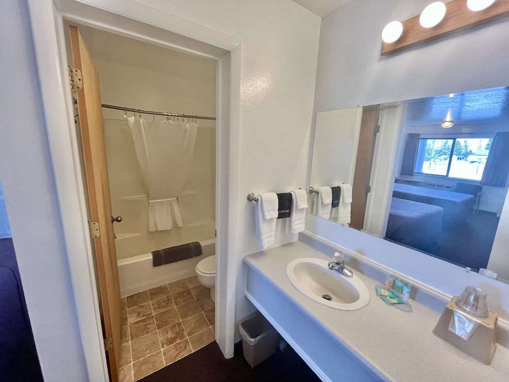Red Bear Inn - photo 25