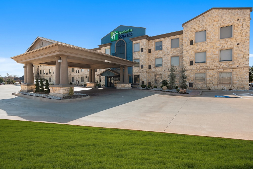 Holiday Inn Express & Suites Oklahoma City NW Quail Springs by IHG - photo 45
