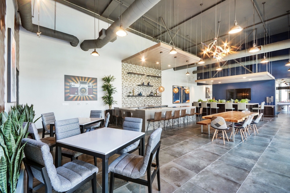 Global Luxury Suites in Menlo Park - photo 63